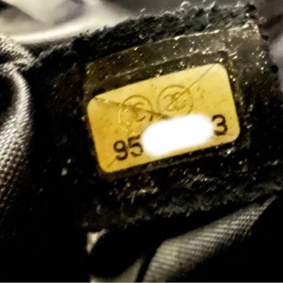 Chanel Quilted Large Cambon Bowler Pink with Black Logo - Picture 14 of 14